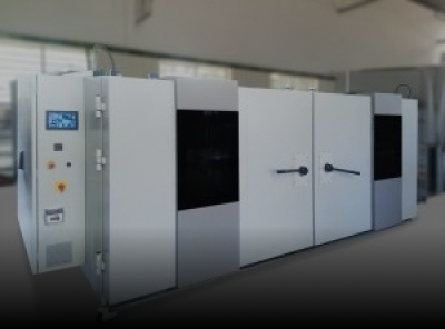 UV Preconditioning Test Chamber